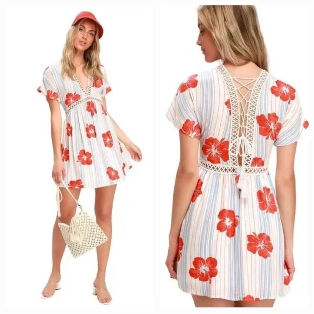 LULUS Pretty Mama Hibiscus Floral Tropical Short Sleeve Dress Womens M